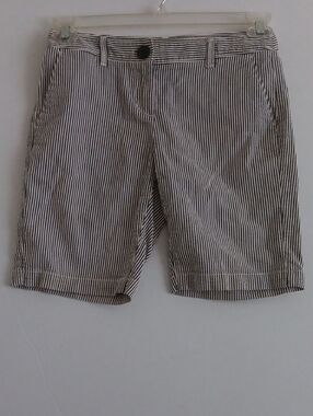 LOFT MEN'S BLACK/WHITE PINESTRIPE FLAR FRONT SHORTS SIZE 0P